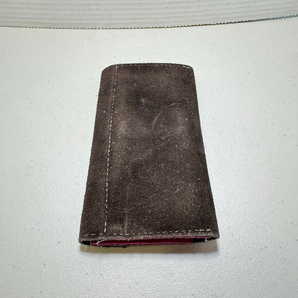 TRIBU BROWN LEATHER WALLET WITH HOT PINK ACCENTS - Picture 7 of 7